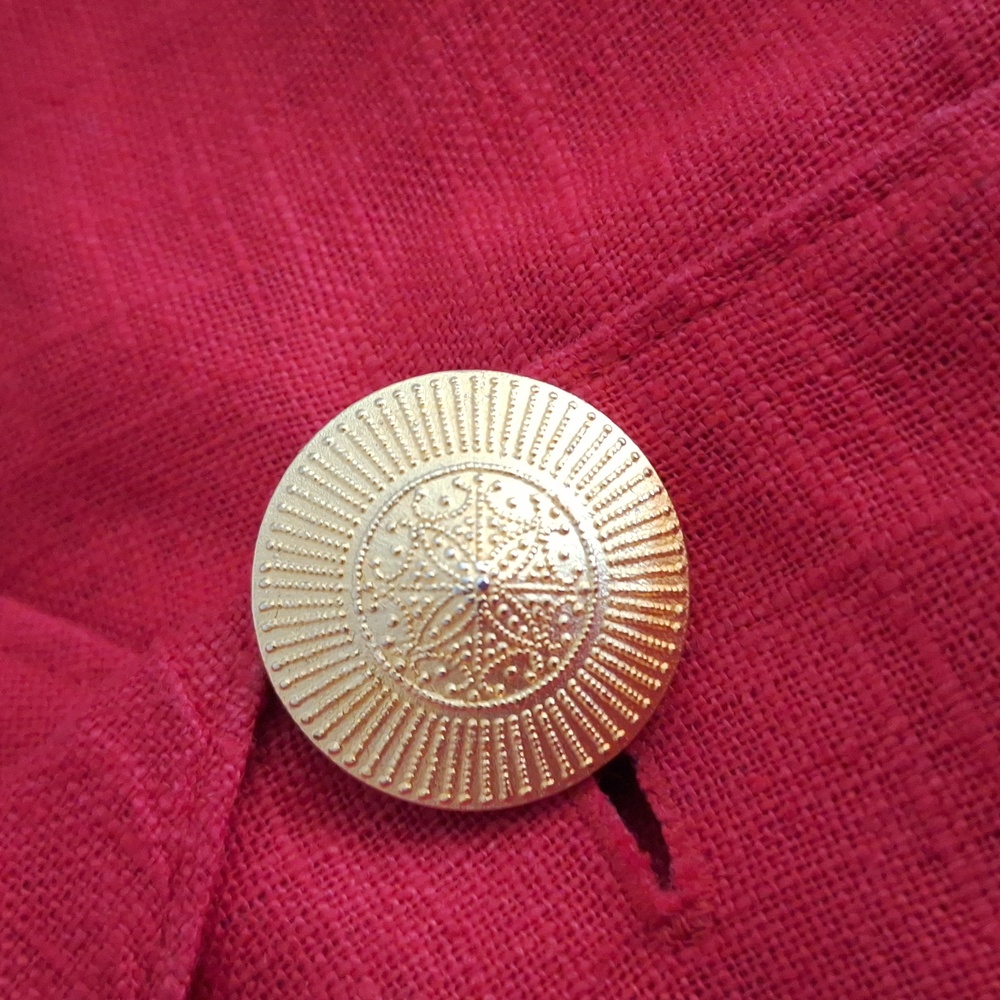 Women's Vintage 14-18W Red & Elegant Gold Button Textured Fabric Blazer - Picture 6 of 6